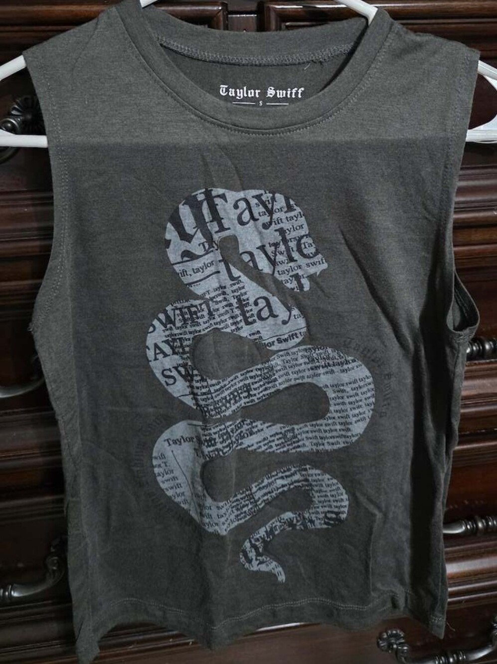 NEW Taylor Swift Reputation Tour Snake Muscle Tank Top - Size S (Never Worn)